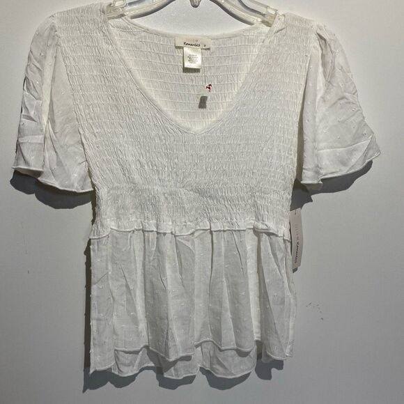 Urban Romantics Women's White V-Neck Smocked Short Sleeve Blouse Small NWT - Picture 2 of 10